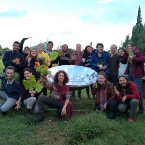 Jep - Jóvenes en Permacultura cordinando el proyecto "Los Círculos de la Permacultura - Son Barrina", ubicado en Inca, Mallorca (Islas Baleares).