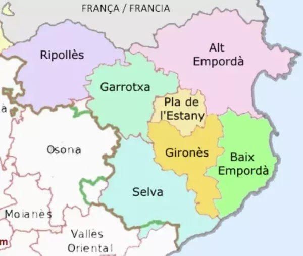 Mapa con las comarcas de Gerona, Cataluña (España).